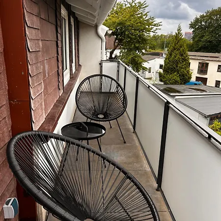 Apartment Air 13